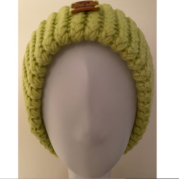 NWT Loom Knitted Hats, Warm and cozy, Knitting, Unisex item, Handmade by Seller. - Picture 2 of 4